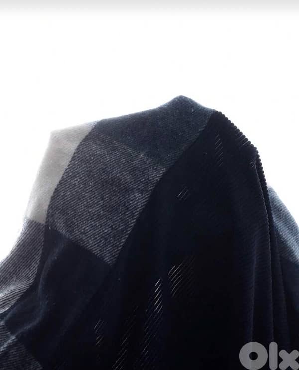 new hooded not used 6