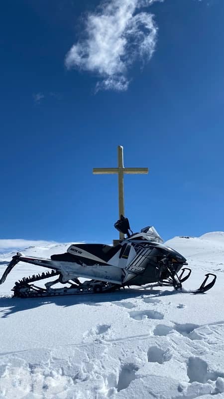 Arcticat snowmobile 1