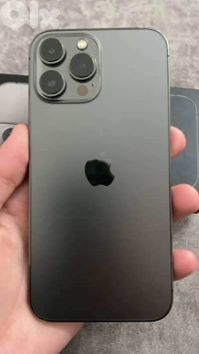 used like new 13pro max 256gb no faceid