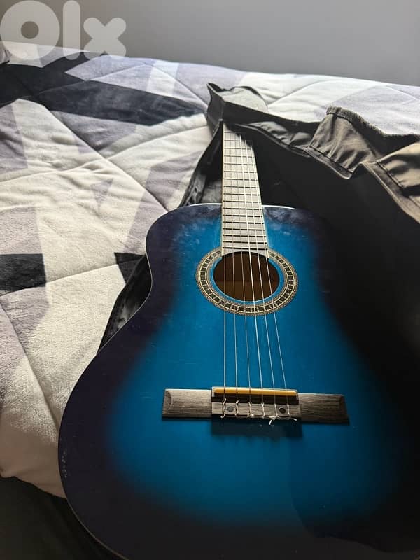 blue classic guitar with bag 1