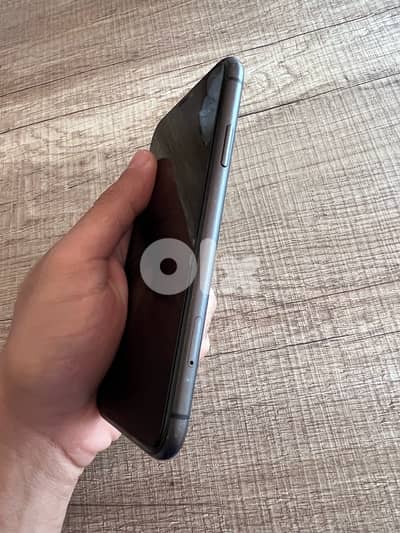 Iphone 11 64gb in mint condition