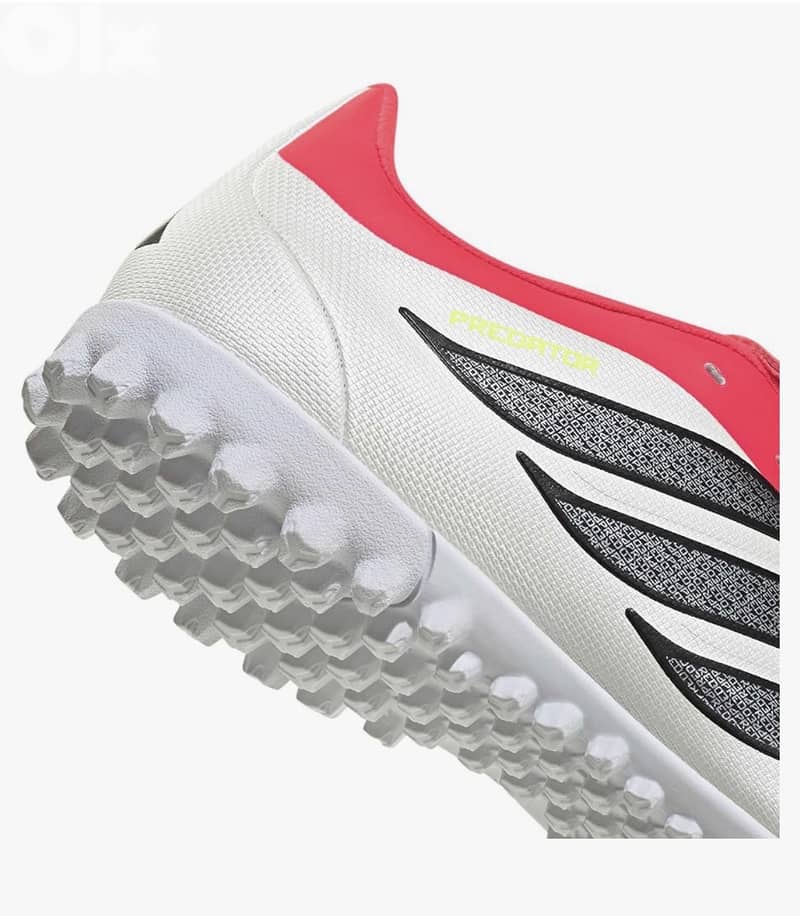 Predator 2026 NEW (USA VERSION)(TURF) 42.5 6