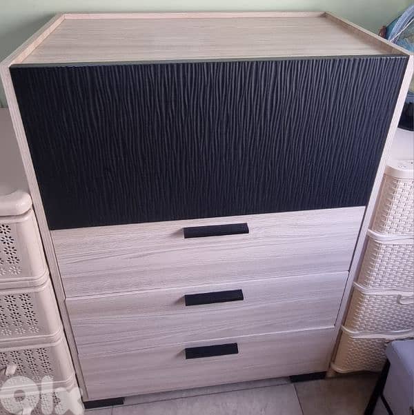 kids bedroom used in good condition 1