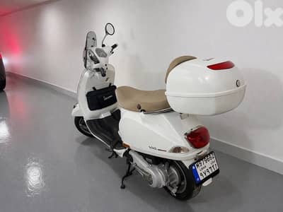 Vespa VLX 150 2025