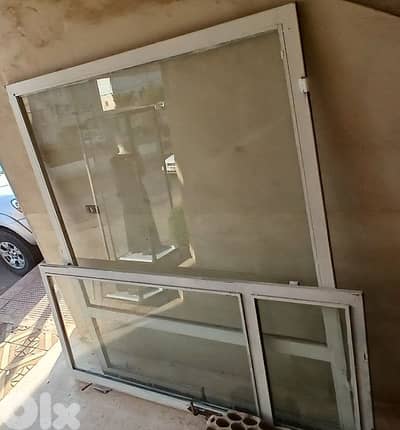 واجهه محل لقطه حديد سميك