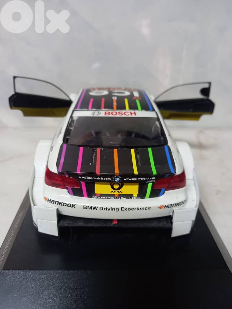1:18 scale diecast model of the BMW M4 DTM by Minichamps 5