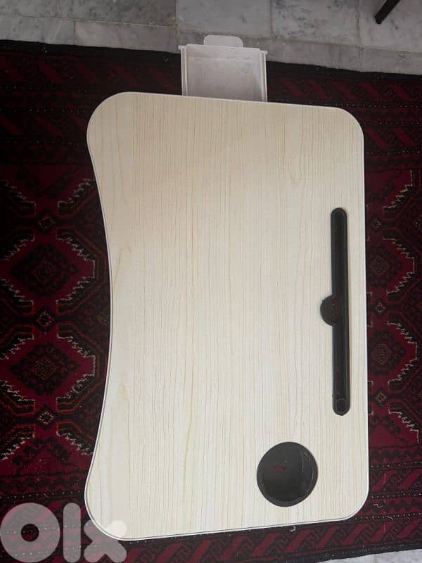 Foldable Laptop Table 3