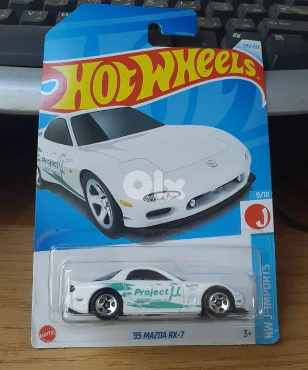 Hot Wheels Mazda diecast model 1;64. 4