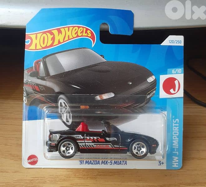 Hot Wheels Mazda diecast model 1;64. 8