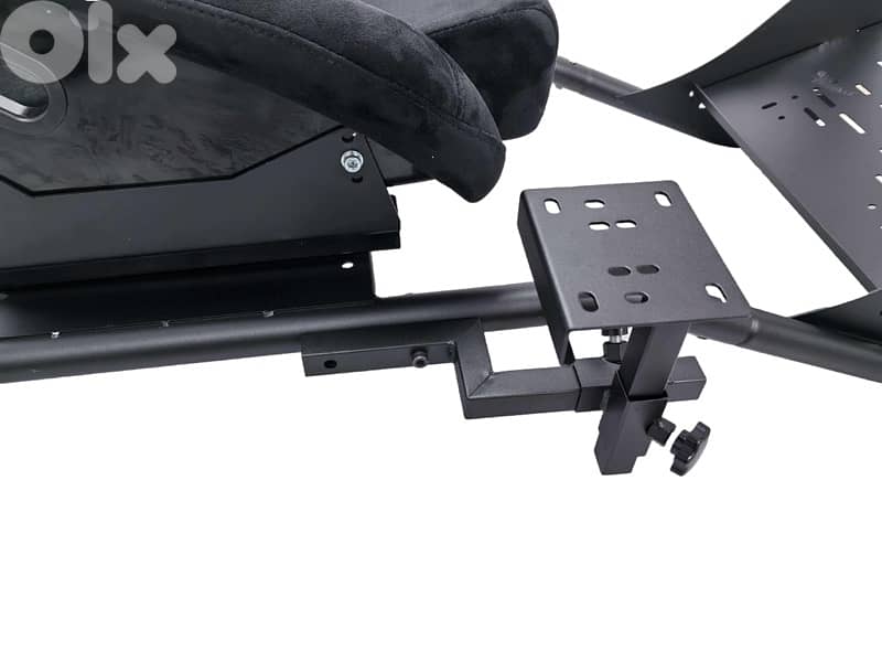 Deadskull alcantara racing seat + TV/Monitor mount & shifter stand 3