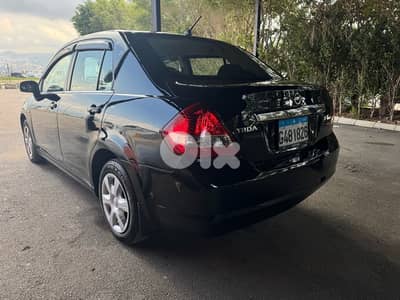 Nissan Tiida 2011