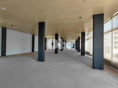Showroom for rent in Amchit | CS