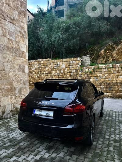 Porsche Cayenne gts 2013
