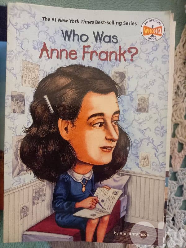 who was book series 3