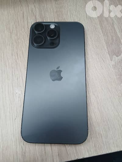 i phone 16 pro max used