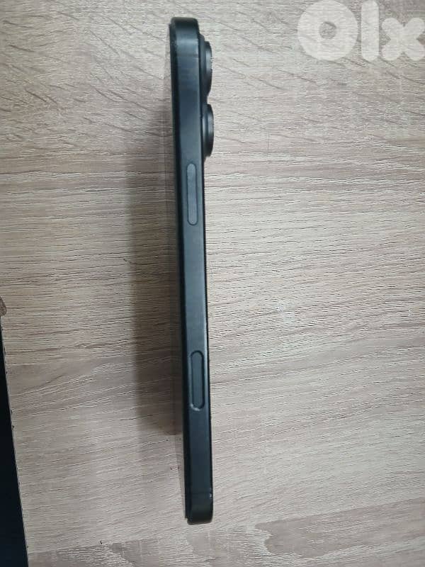 i phone 16 pro max used 2