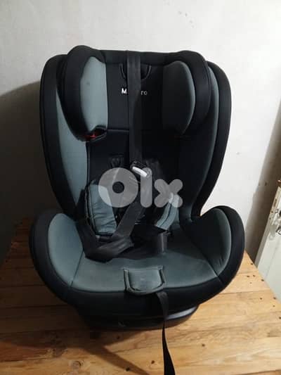 2 car seats for sale