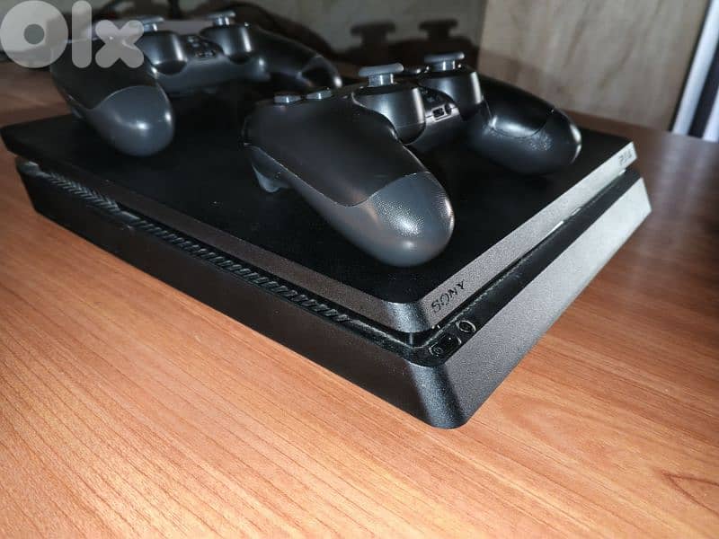 PS4 Slim 1000gb 1