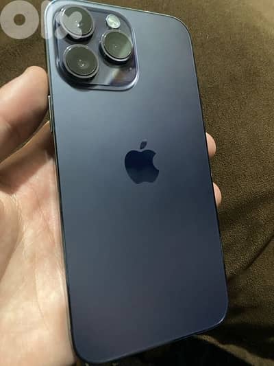 iphone 14 promax Esim never repaired