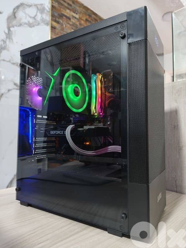 Gaming Computer Case - Like New - 1660 ti Palit 4