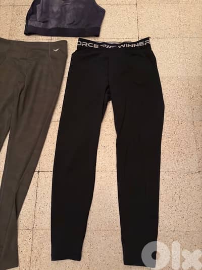 winner force sport bra and legging size medium