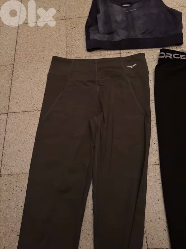 winner force sport bra and legging size medium 1