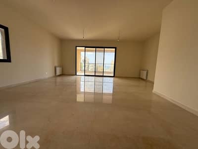 Jal el Dib 190 sqm Prime Location/ Flat Wide Street