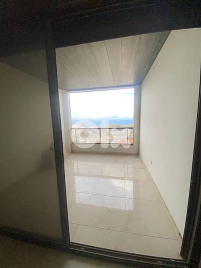 Apartment for sale in Qurnet El Hamra 150,000$ شقة في قرنة الحمرا