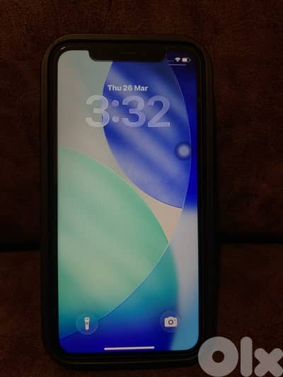 IPHONE 11 waterproof battrey 79%