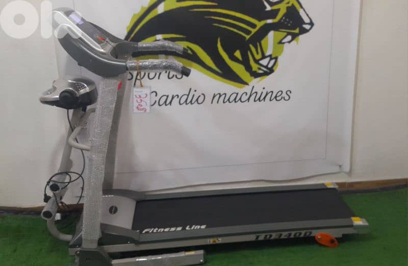 treadmill sports machines 2hp motor power  like new 2