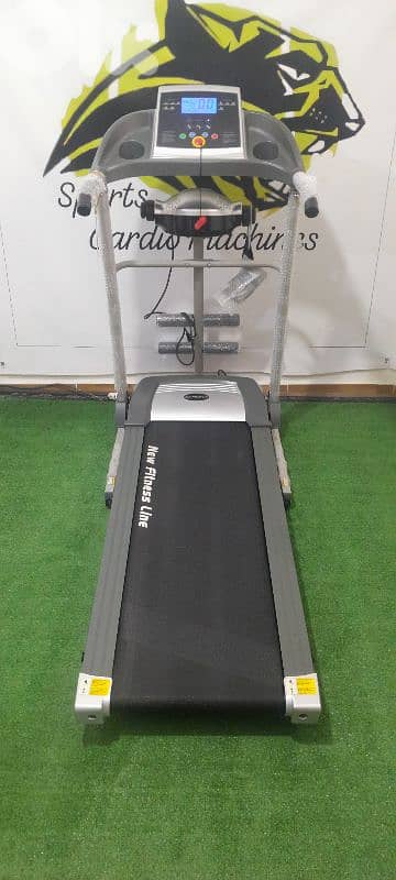 treadmill sports machines 2hp motor power  like new 3