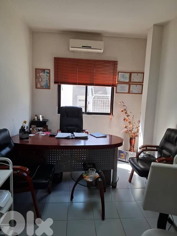 Luxurious Office Desk with 2 Chairs 1