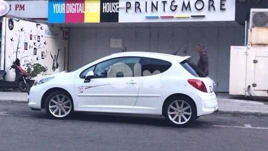 Peugeot 207 RC Le Mans sport ( serious buyers )