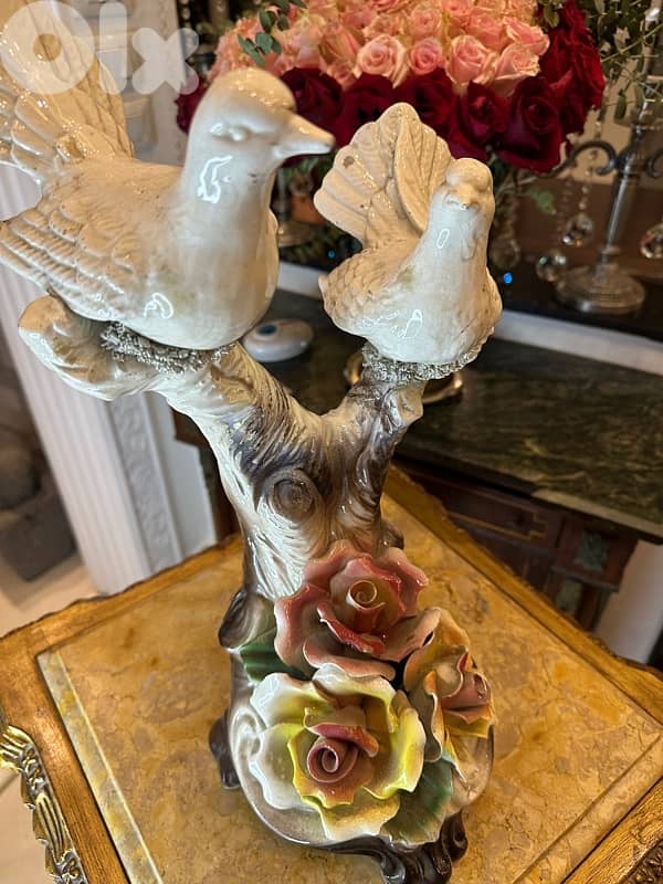 ELEGANTE AGUAMANIL CON PLATO. CAPODIMONTI ITALIA . NUMERADO. 3 pieces 6