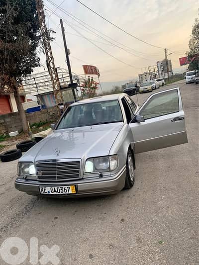 Mercedes-Benz E-300 1992
