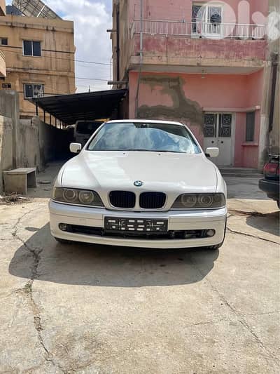 BMW  E39 2003