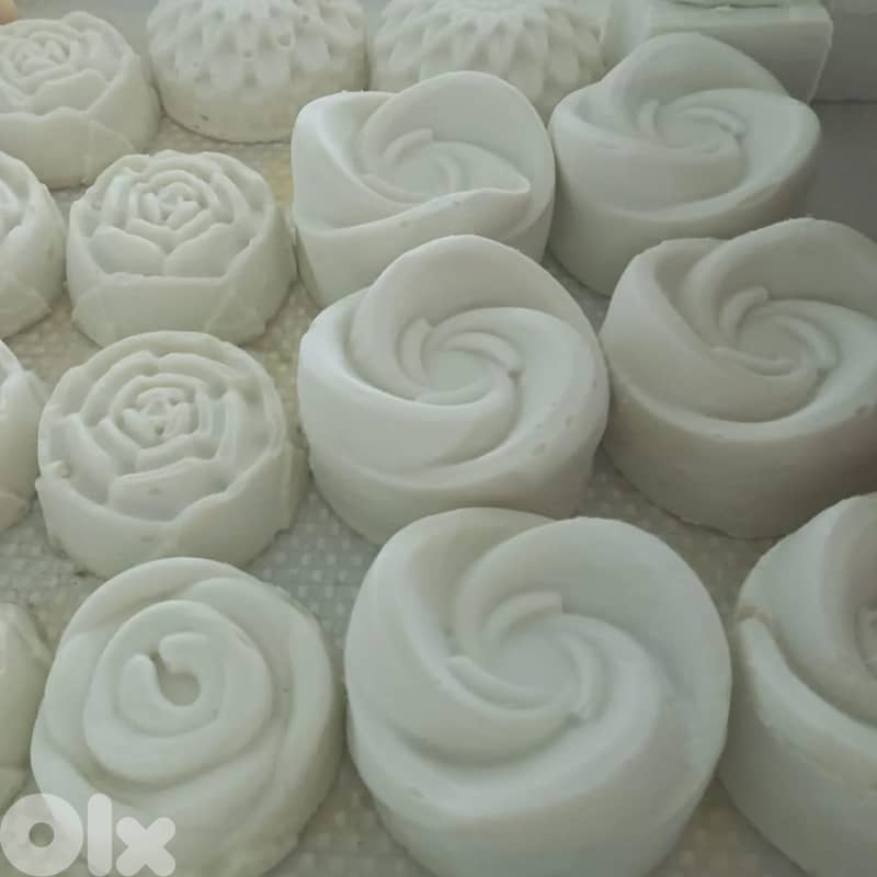 Hamdmade  Donkeys milk soap bars 2