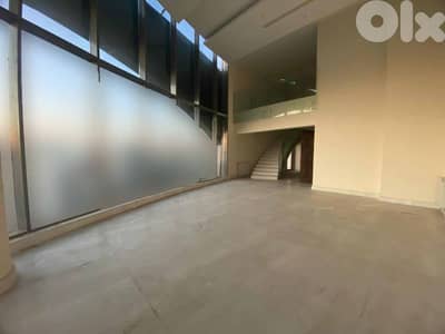 SPACIOUS DUPLEX IN ACHRAFIEH (320SQ) 3 BEDROOMS , (ACRRM-1056)
