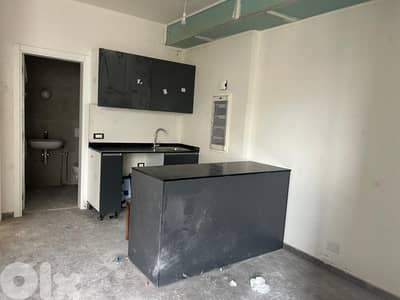 Apartment with open view in Ashrafieh for sale / شقة في الأشرفية للبيع