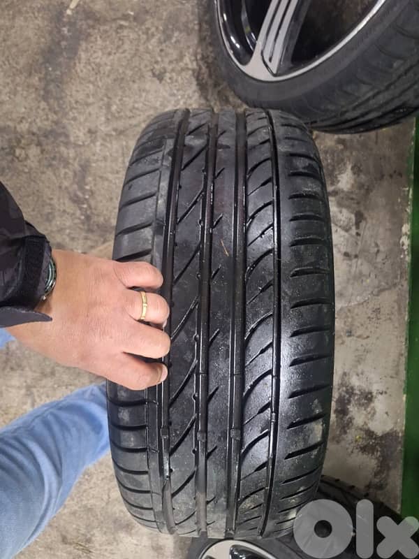 VW golf R rims and tires 1