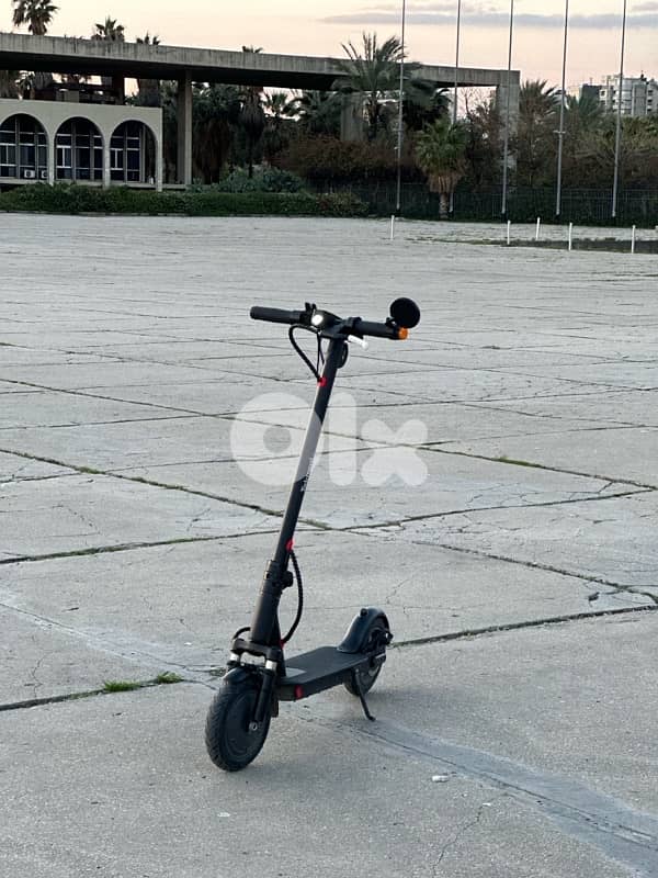 Tektronix Electronic Scooter 2