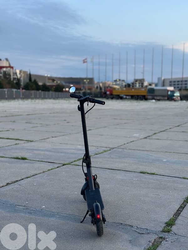 Tektronix Electronic Scooter 4