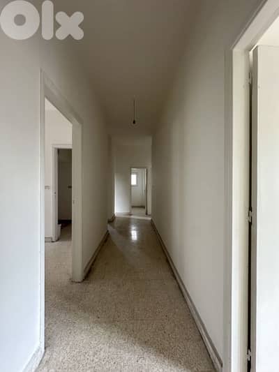 Spacious Apartment – Bright & Great Deal in Prime Location
