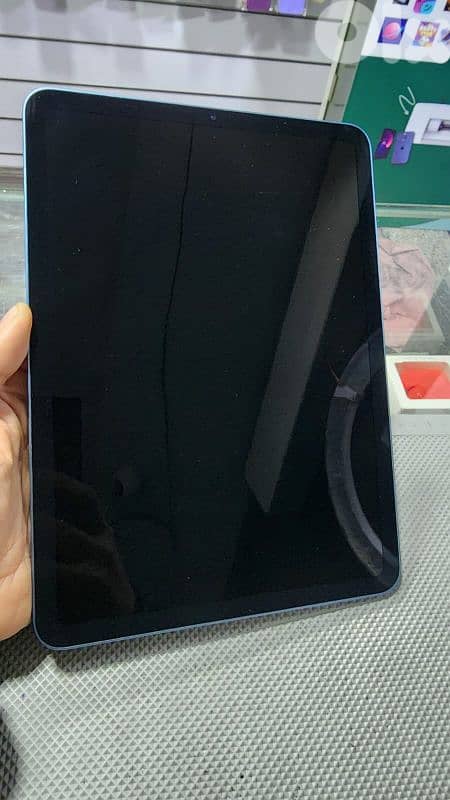 ipad AIR 5 like new chip m1 tyaran PUBG 3