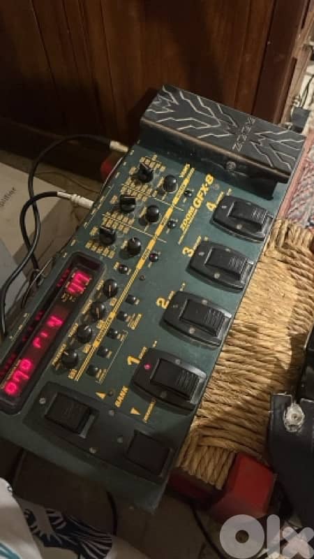 guitar+amp+multi effect pedal 2