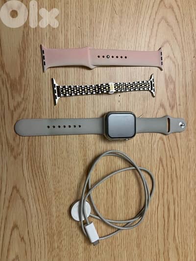 APPLE WATCH 7 45 MM BARELY USED WITH BANDS, CHARGER, COVER