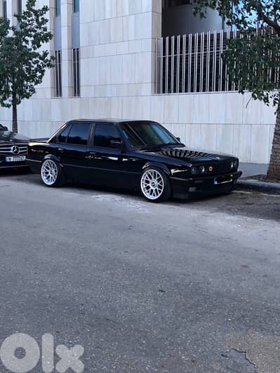 BMW E30 325i 2.7 | LSD | HKS | Recaro | BBS | Clean