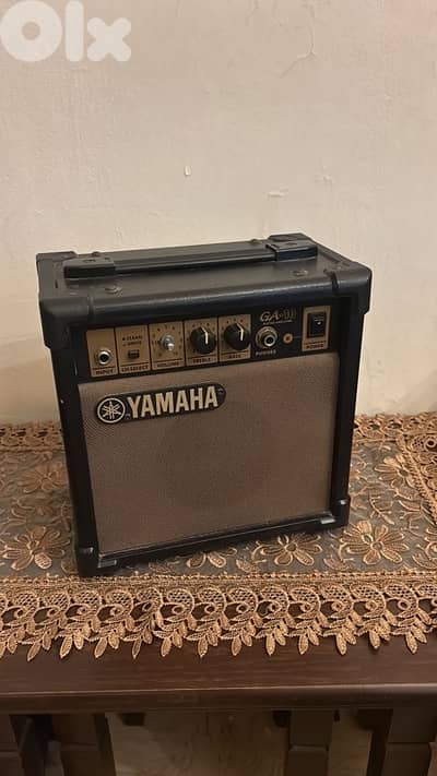 amplifier-multi effects pedal