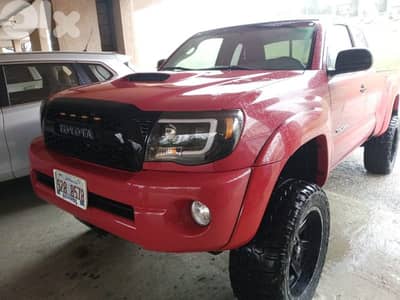 TOYOTA TACOMA SR5 TRD تعلاية الشركة مميز