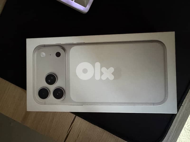 Iphone 17 Pro Max 256 gb Esim only 3